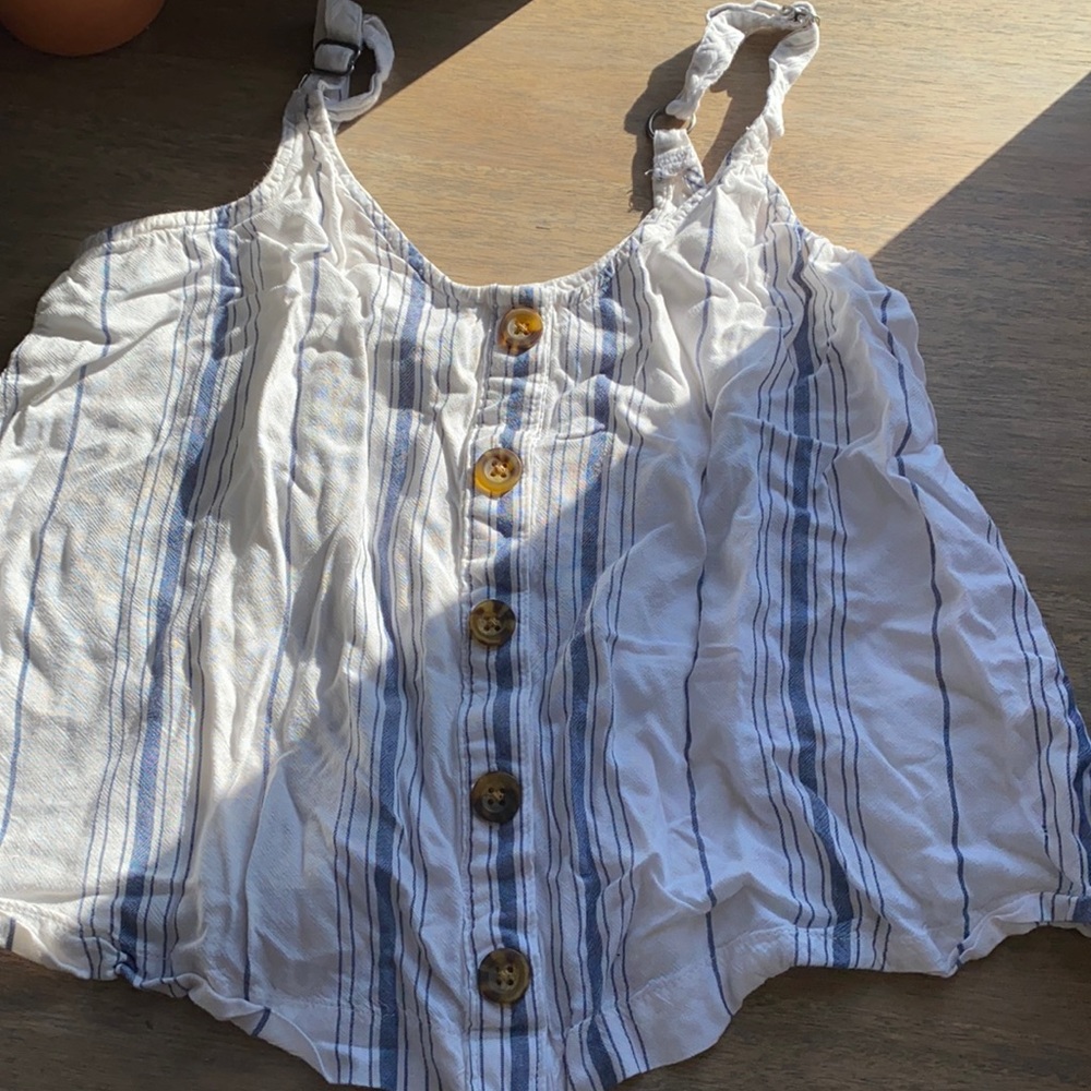 button tank top